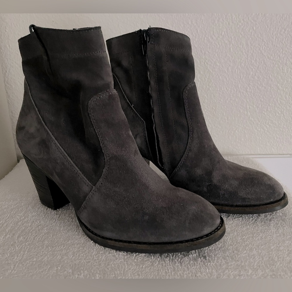 Paul Green Austria Genuine Suede Leather Grey Ankle Boot/Booties Zip Block heel